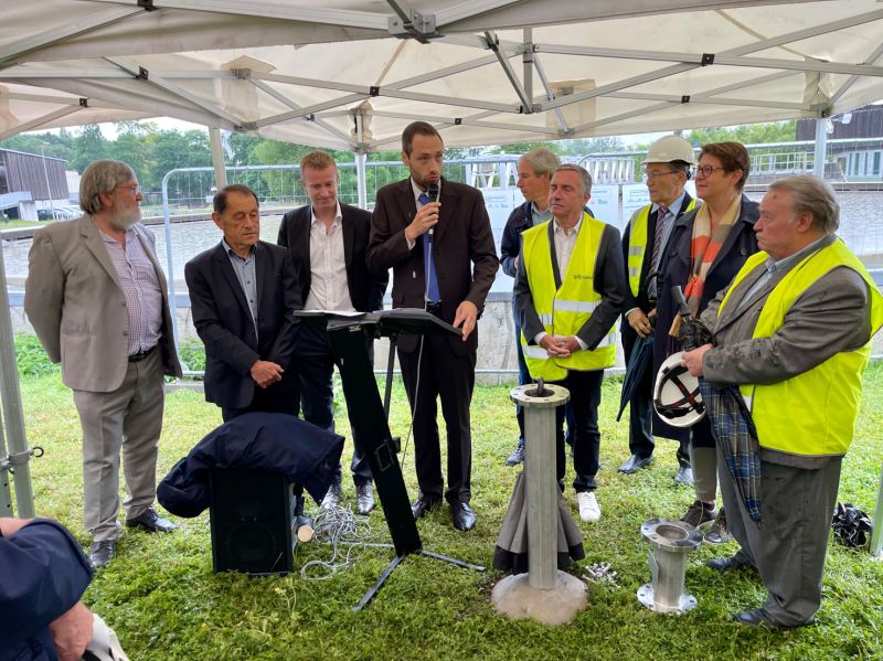 Pose du premier équipement de l'unité de méthanisation des boues des stations d'épuration d'Evry-Courcouronnes et de Corbeil-Essonnes